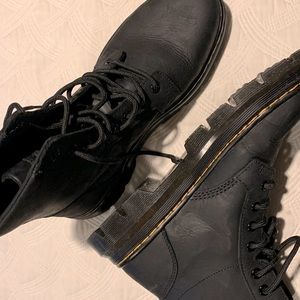 Dr Martens Combs Combat boots
